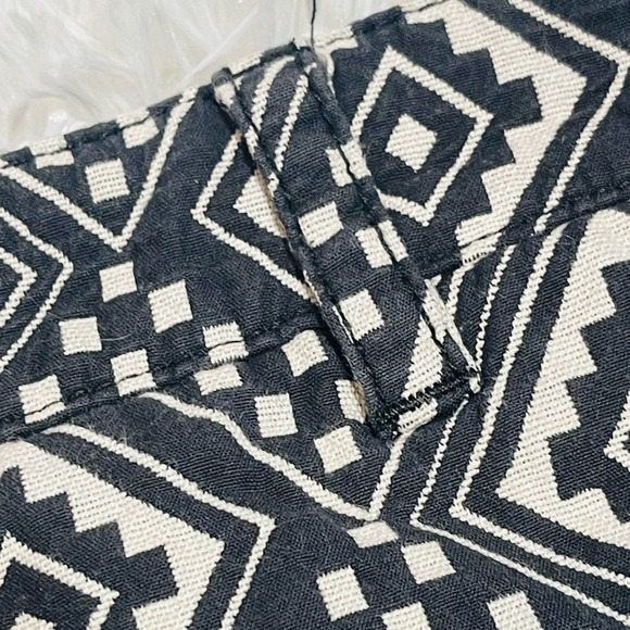 EUC J. Crew Textured Allover Print Chino Shorts 12 Diamond Ikat - Picture 7 of 15